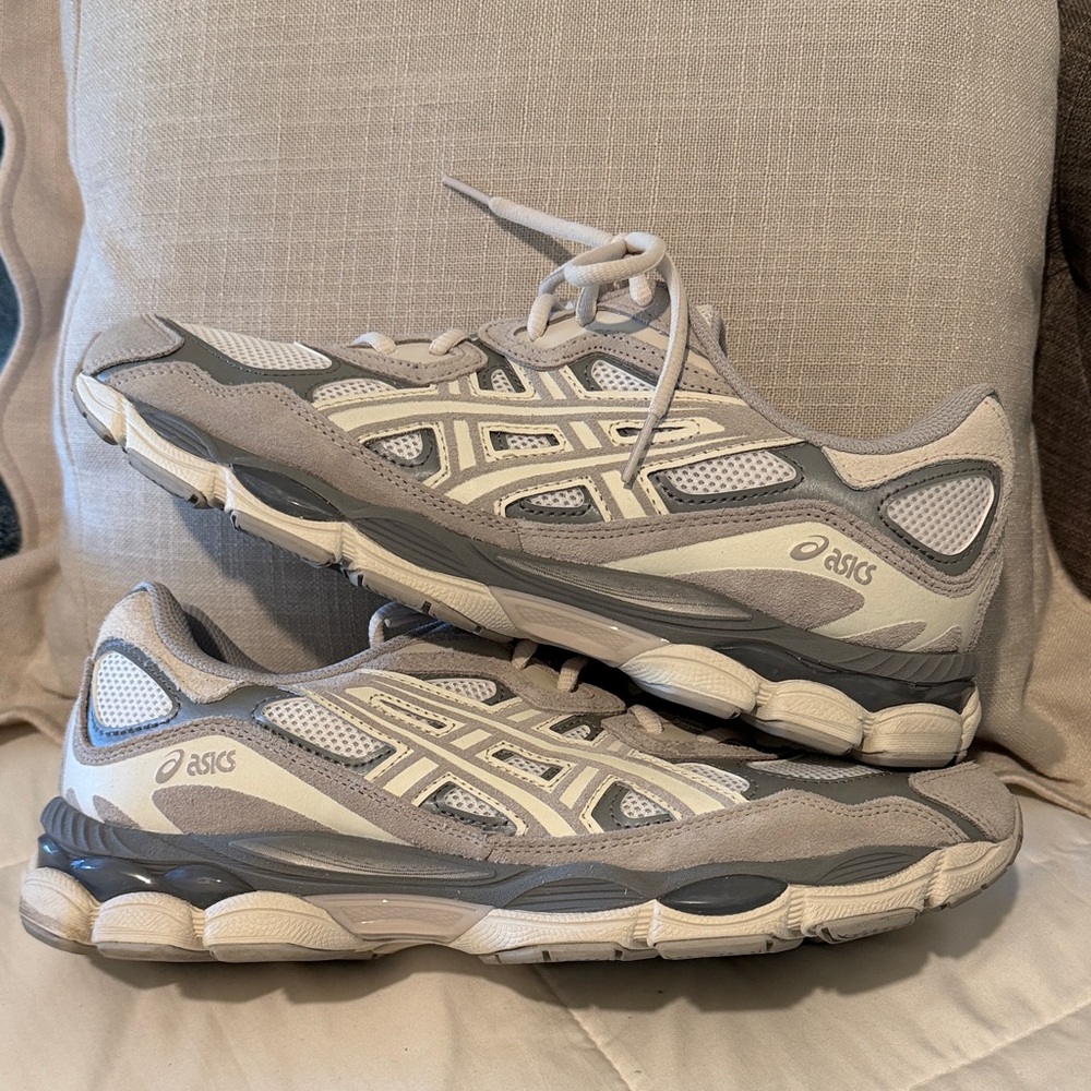 ASICS Gel NYC cream and oyster grey - Picture 2 of 6